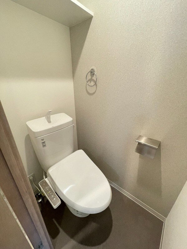 物件内観写真13　(トイレ)