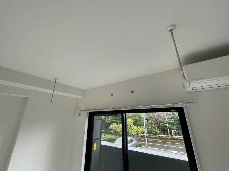 物件内観写真21　(室内物干し機)