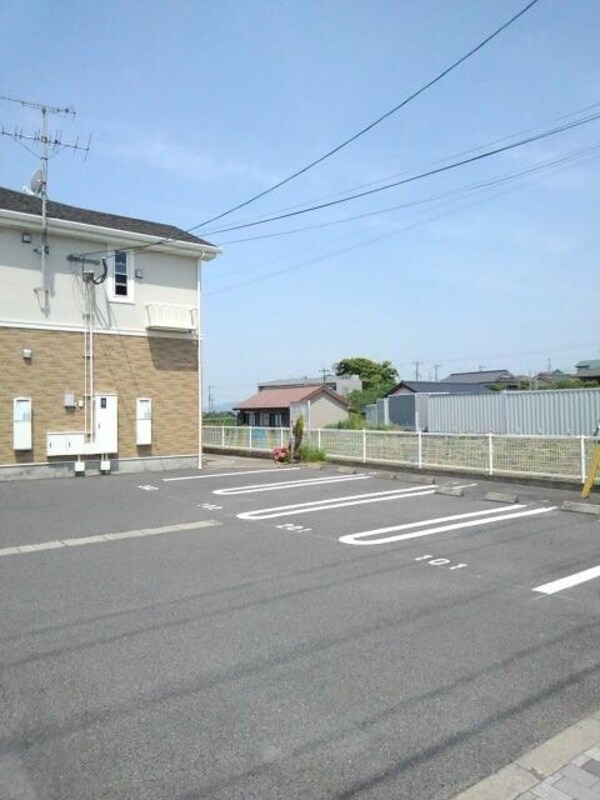 駐車場(駐車場)