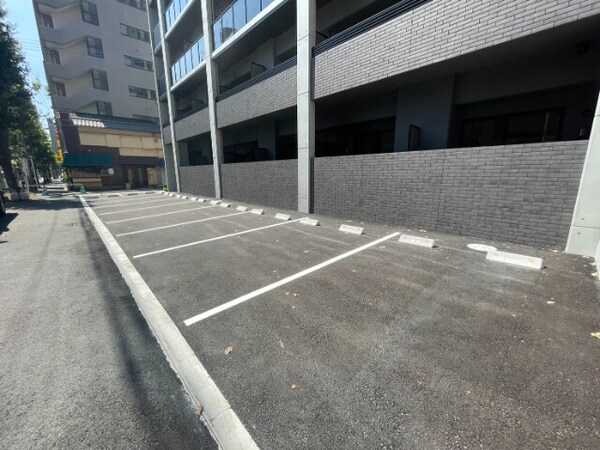 駐車場(駐車場)