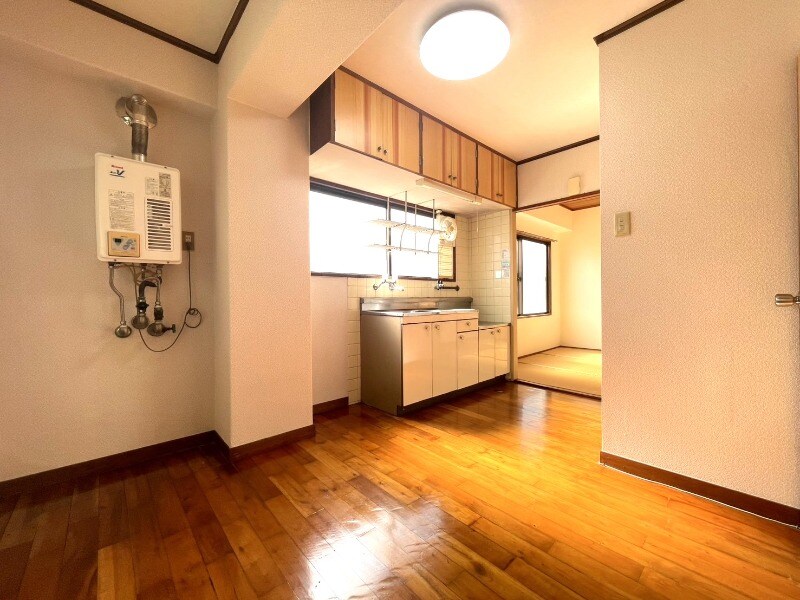 物件内観写真4　(居室)