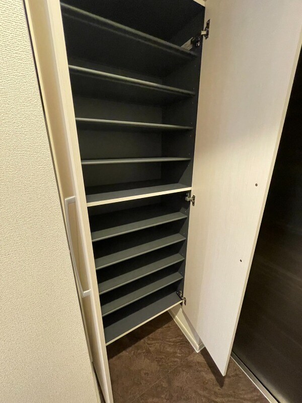 その他設備(シューズボックス)