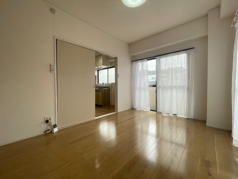 物件内観写真6　(居室)