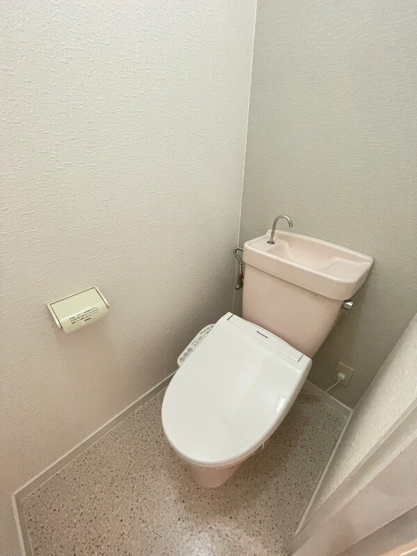 トイレ(トイレ)