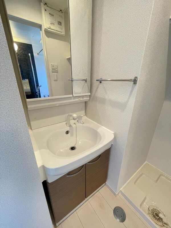 物件内観写真12　(洗面所)