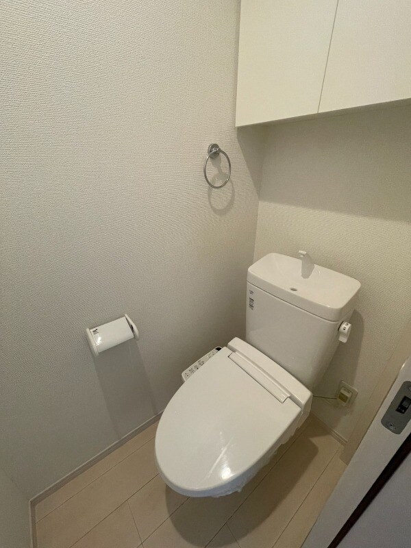 物件内観写真14　(トイレ)