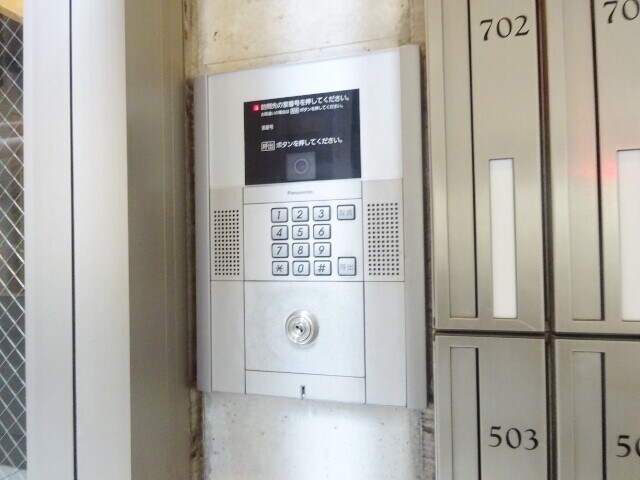 物件外観写真2　(オートロック)