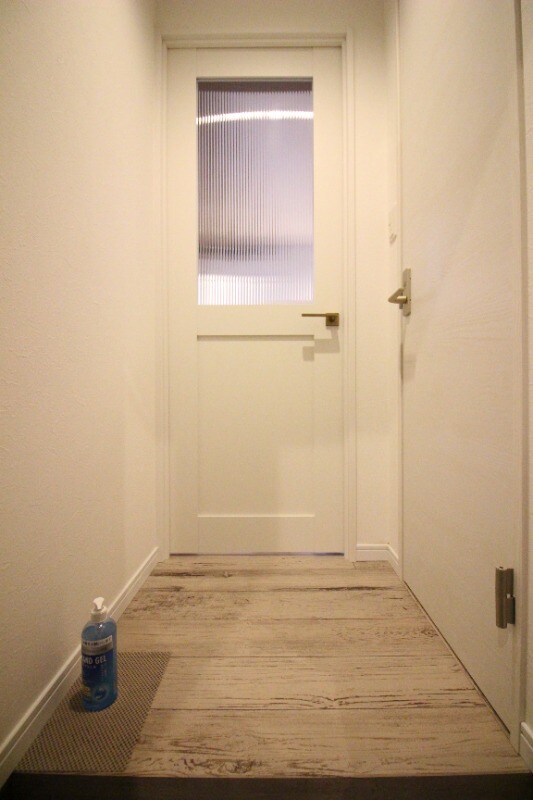 物件内観写真10　(玄関)