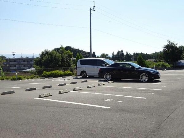 駐車場(駐車場)