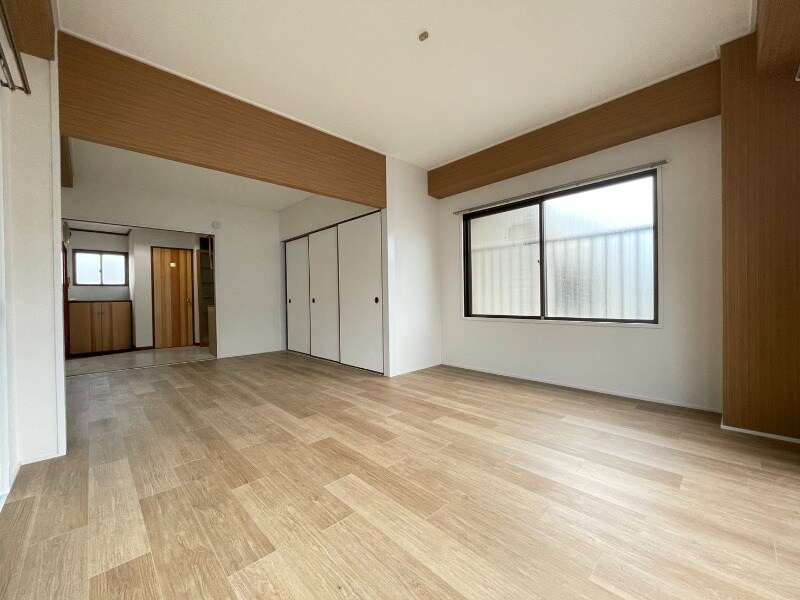 物件内観写真4　(居室)