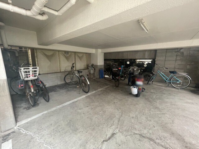 物件外観写真3　(駐輪場)