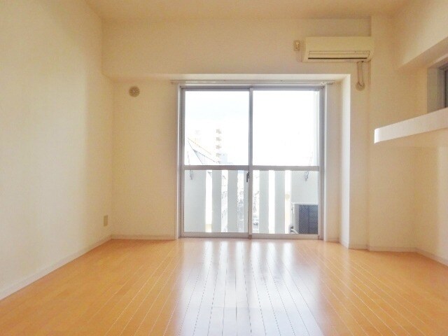 物件内観写真6　(居室)