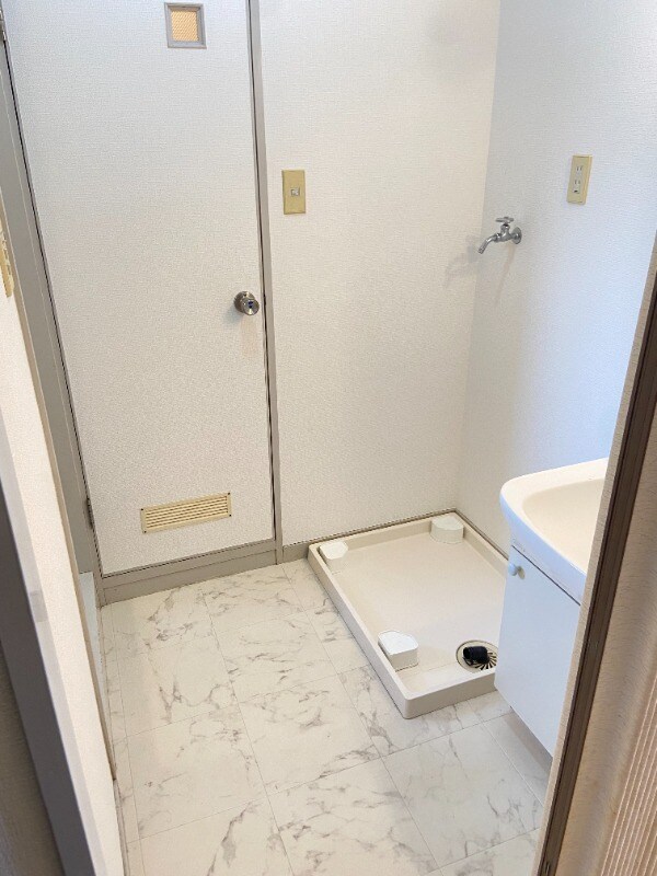 物件内観写真21　(室内洗濯機置き場)