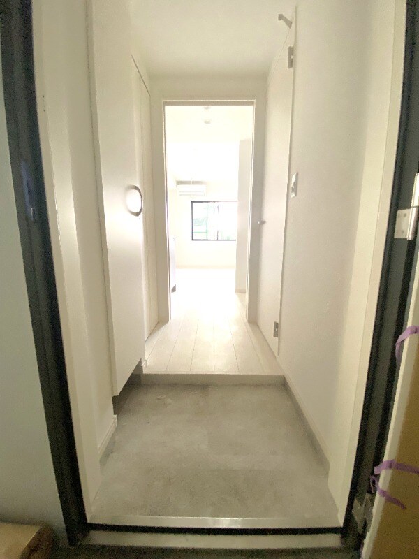 玄関(他部屋同タイプの写真になります。)