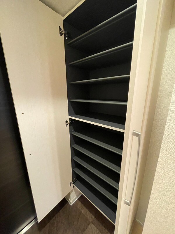 その他設備(シューズボックス)