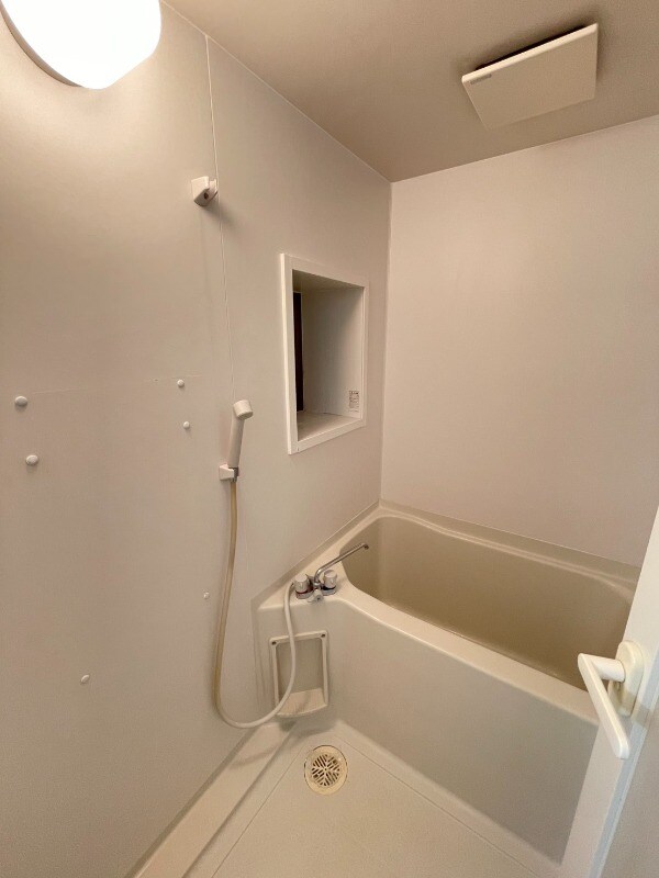 バス／シャワールーム等(バス／シャワールーム等)