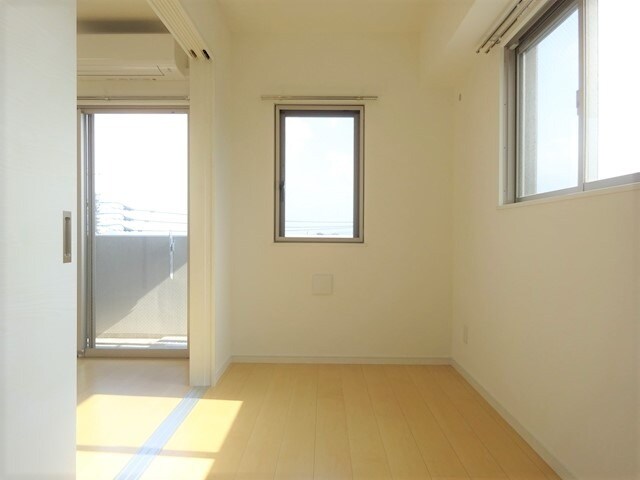 物件内観写真11　(居室)