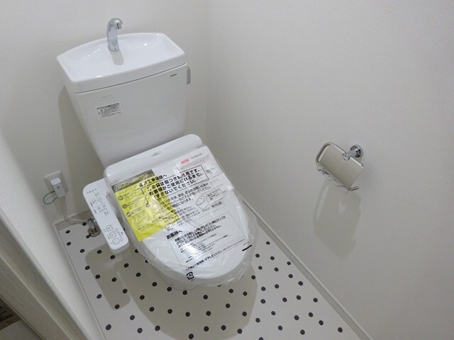 物件内観写真15　(トイレ)