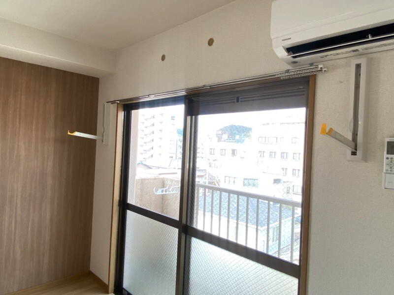 物件内観写真18　(室内物干し機)