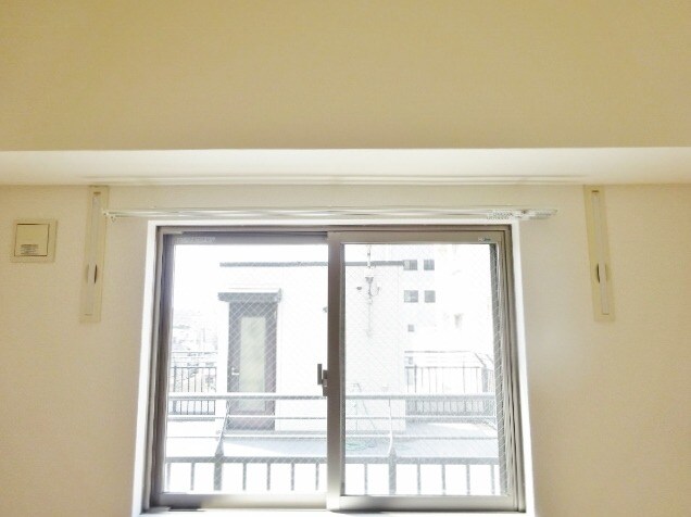 物件内観写真21　(室内物干し機)