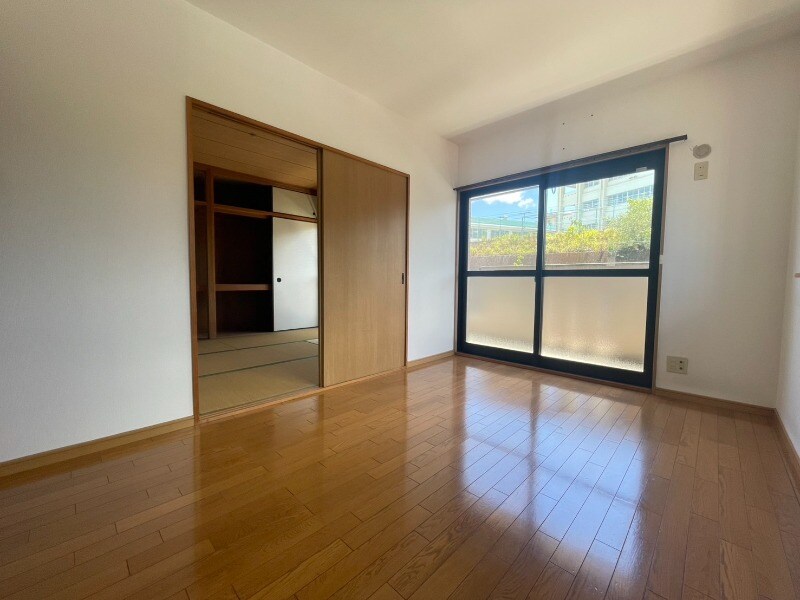 物件内観写真6　(居室)