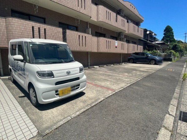 駐車場(駐車場)