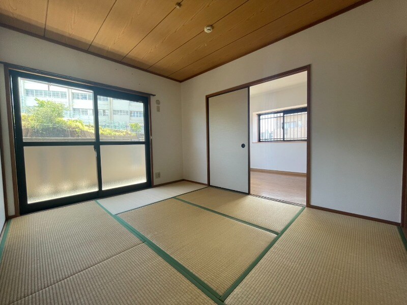 物件内観写真8　(居室)