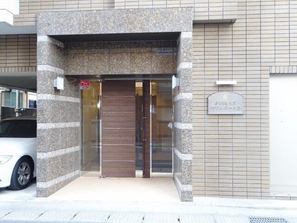 エントランス(エントランス)