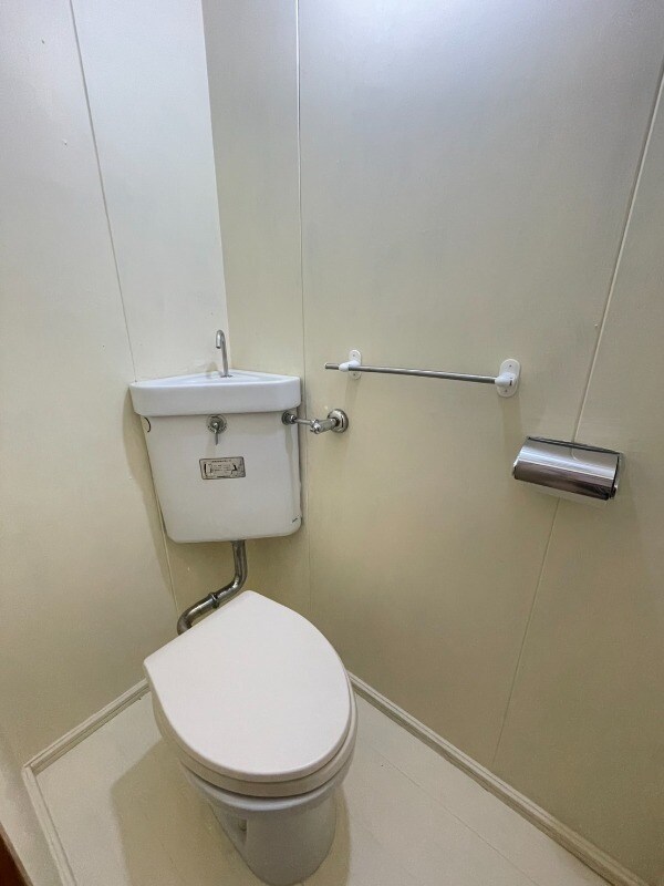 物件内観写真14　(トイレ)