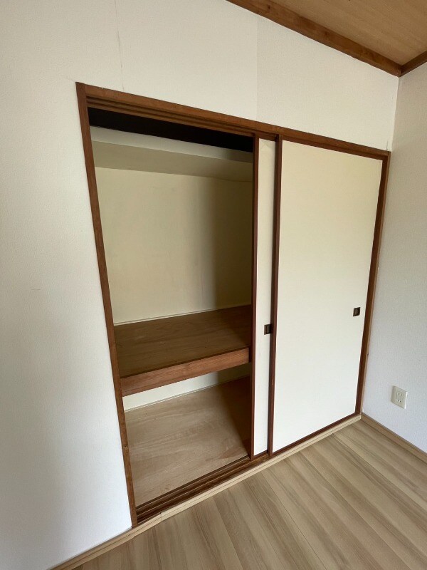 物件内観写真15　(収納)