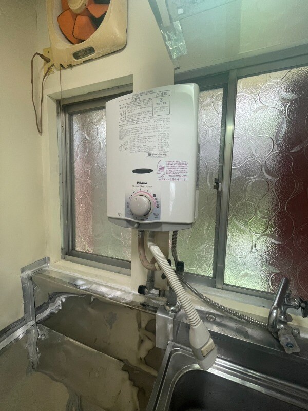 物件内観写真19　(ガス給湯器)