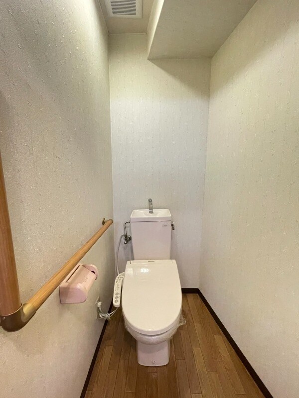 物件内観写真14　(トイレ)