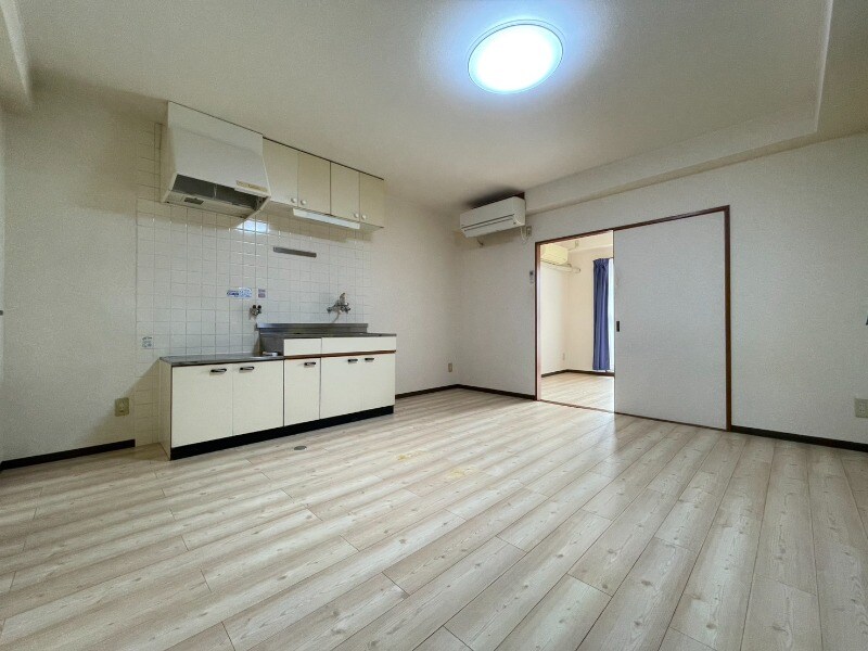 物件内観写真5　(居室)