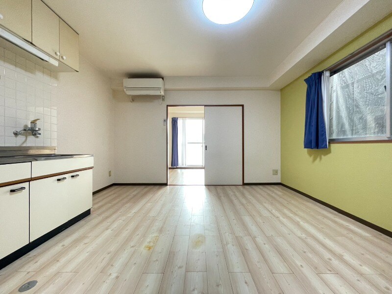 物件内観写真6　(居室)