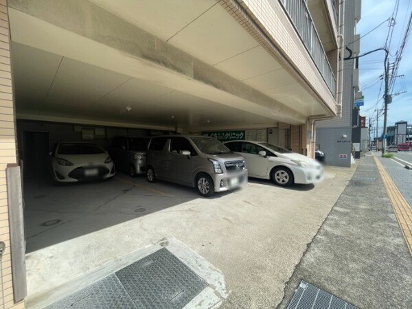 駐車場(駐車場)