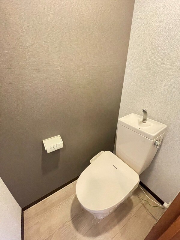 物件内観写真15　(トイレ)