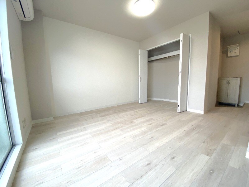 物件内観写真4　(居室)