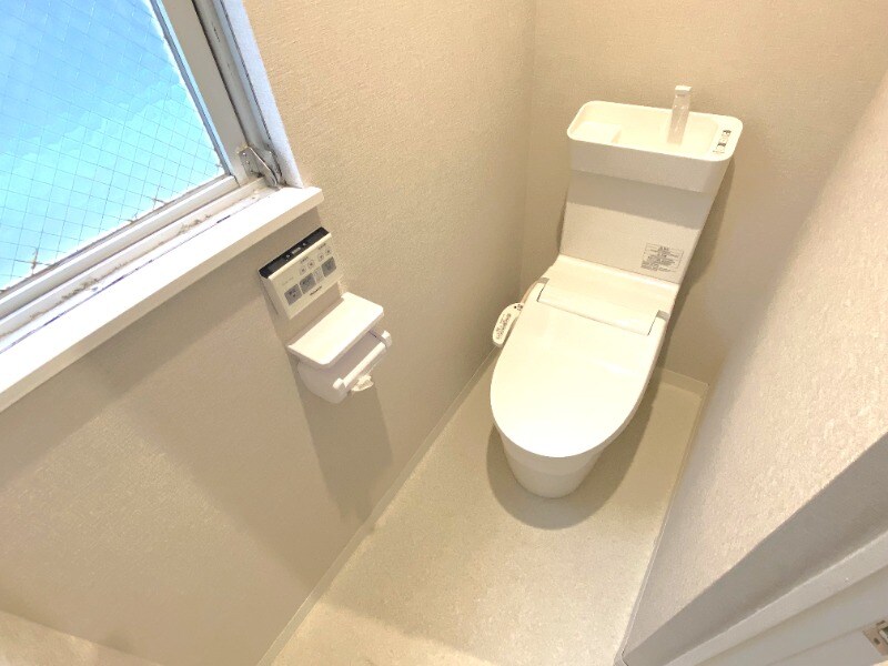 物件内観写真9　(トイレ)