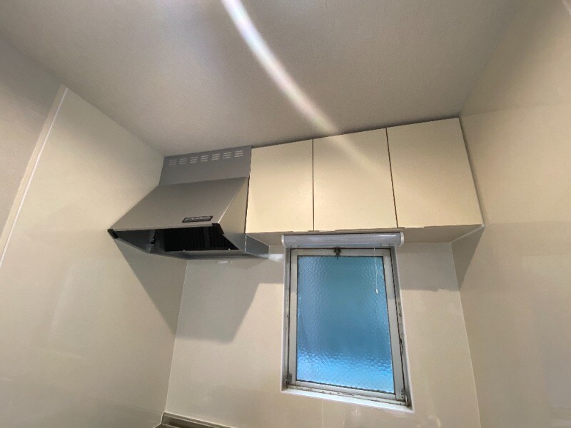 物件内観写真16　(キッチン棚)