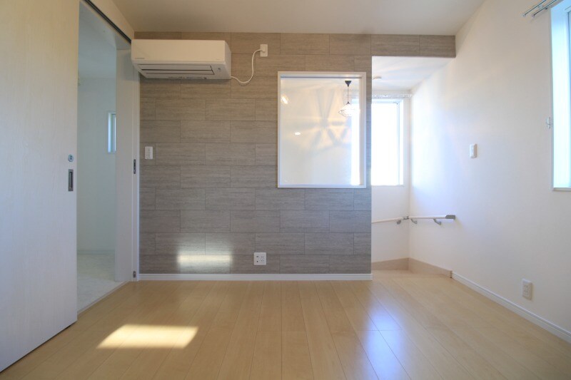 物件内観写真4　(居室)