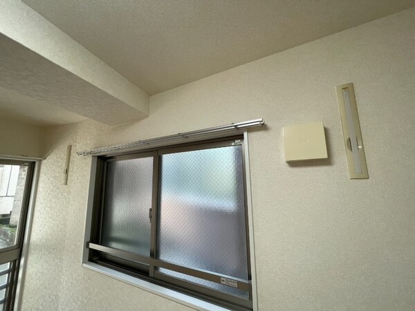 その他設備(室内物干し機)