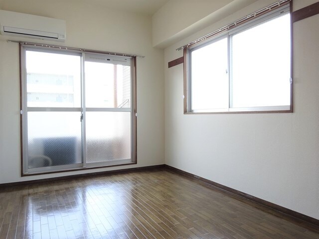 物件内観写真6　(居室)