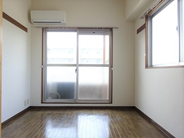 物件内観写真9　(居室)