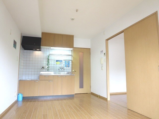 物件内観写真6　(居室)