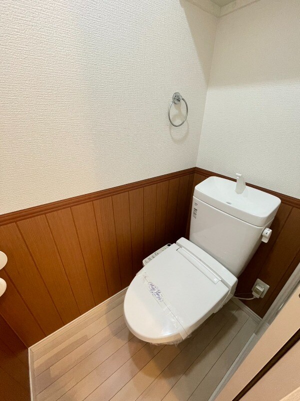 物件内観写真14　(トイレ)