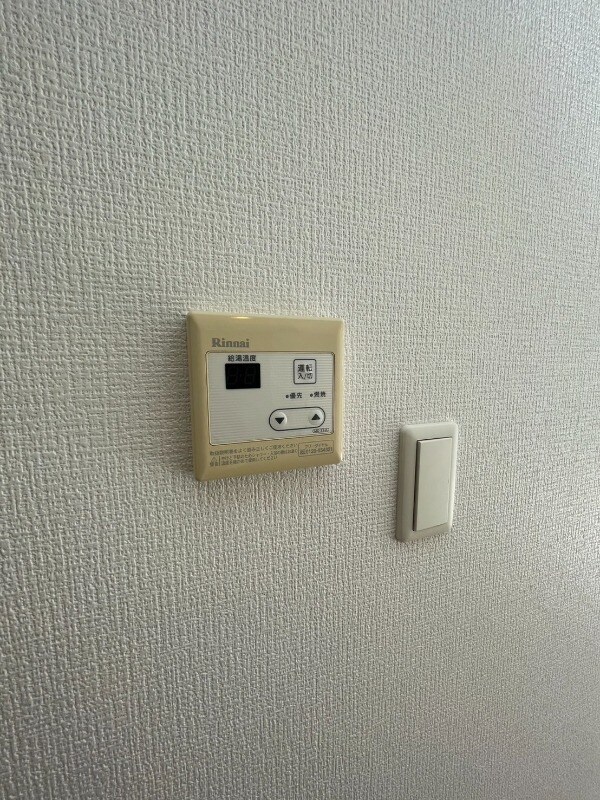 物件内観写真22　(ガス給湯器)