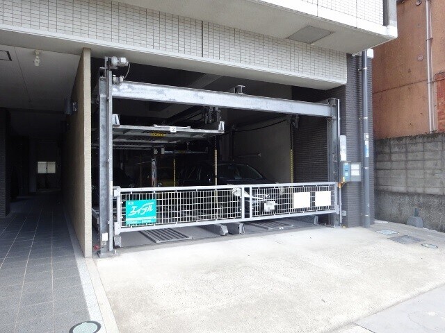 物件外観写真2　(機械式駐車場)