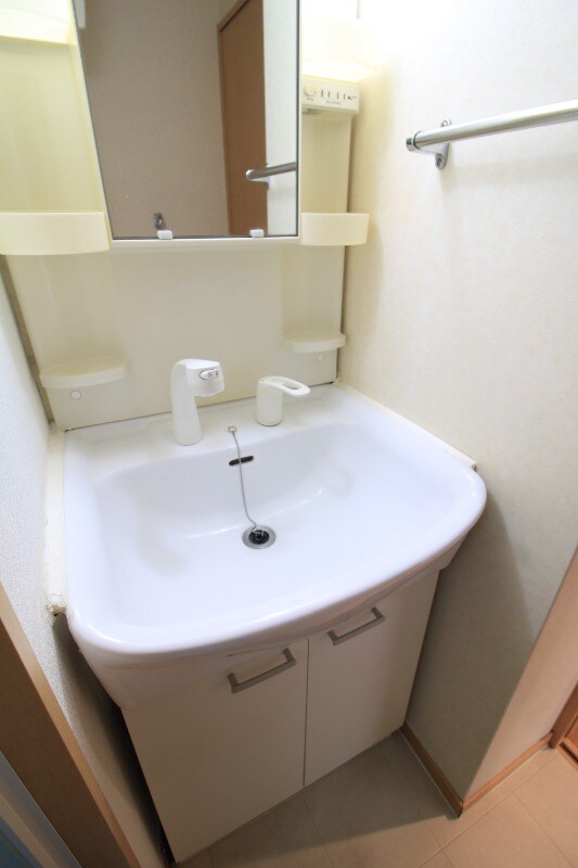 物件内観写真9　(洗面所)