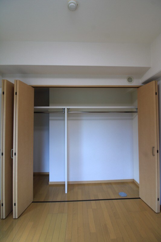 物件内観写真12　(クローゼット)