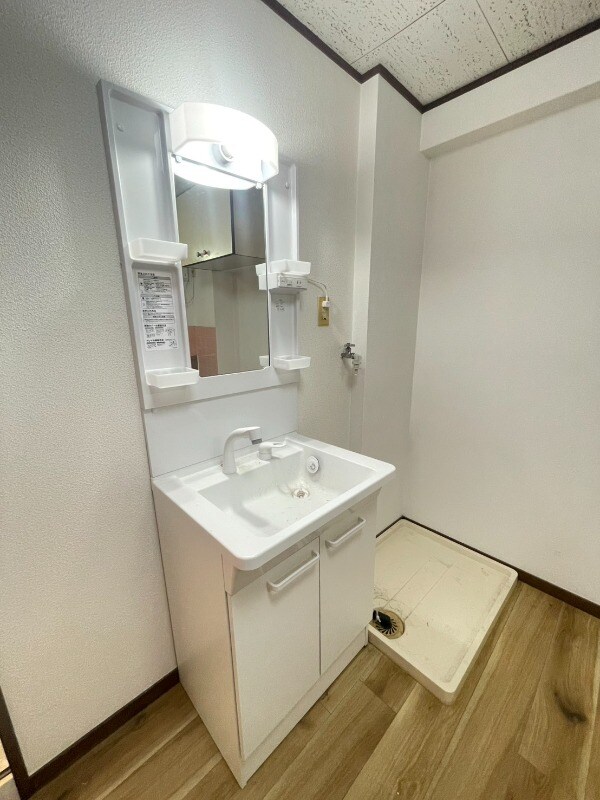 物件内観写真9　(洗面所)